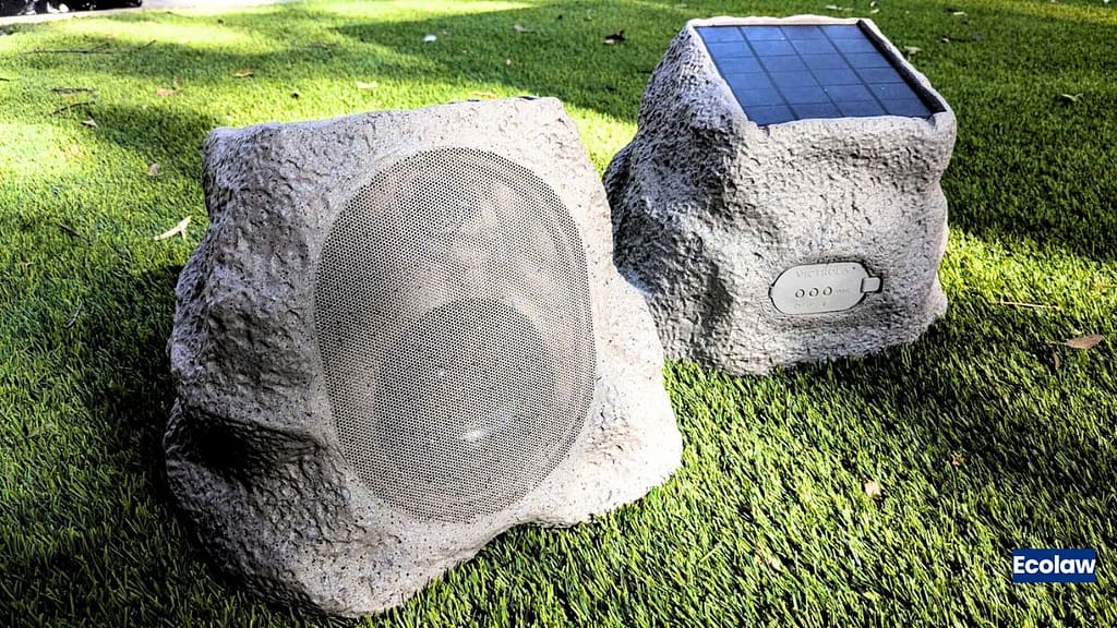 10 Daily Items You Can Replace With Solar-Powered Alternatives 9 Solar-Powered Bluetooth Speakers